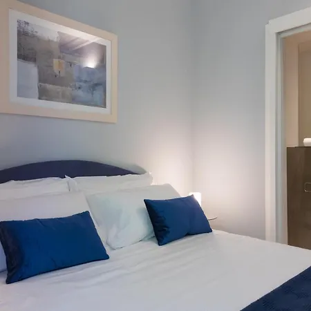 I Mori Di Porta Nuova & Terrace Bed & Breakfast 4*