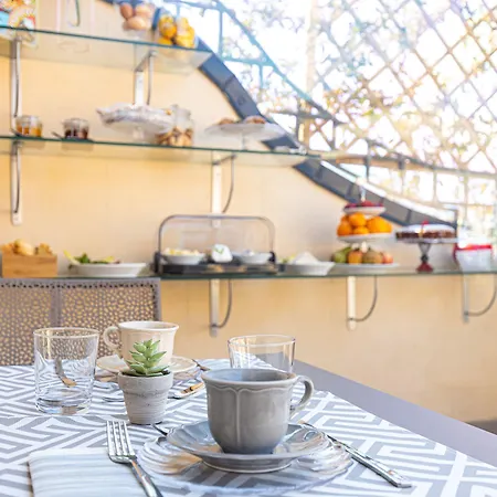 I Mori Di Porta Nuova & Terrace Bed & Breakfast 4*